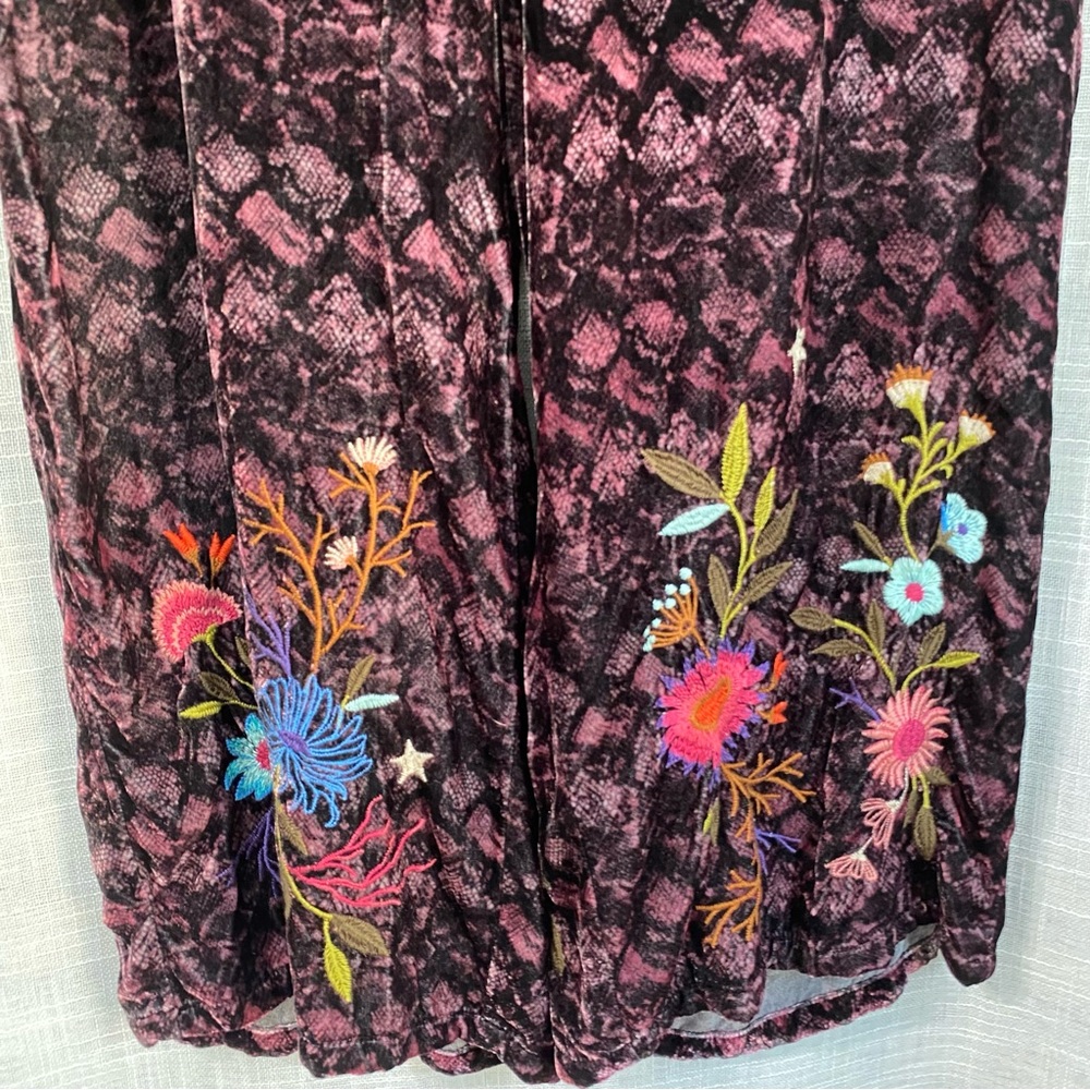 NWT Johnny Was Embroidered Velvet Pull On Wide Leg Pants - Picture 3 of 8